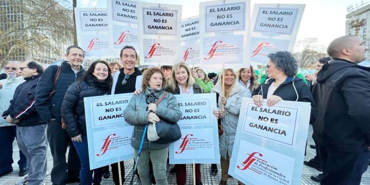 Mesa Sindical El Salario NO es Ganancia
