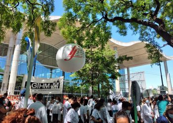 PARO DE 24 HORAS CON TOTAL ACATAMIENTO